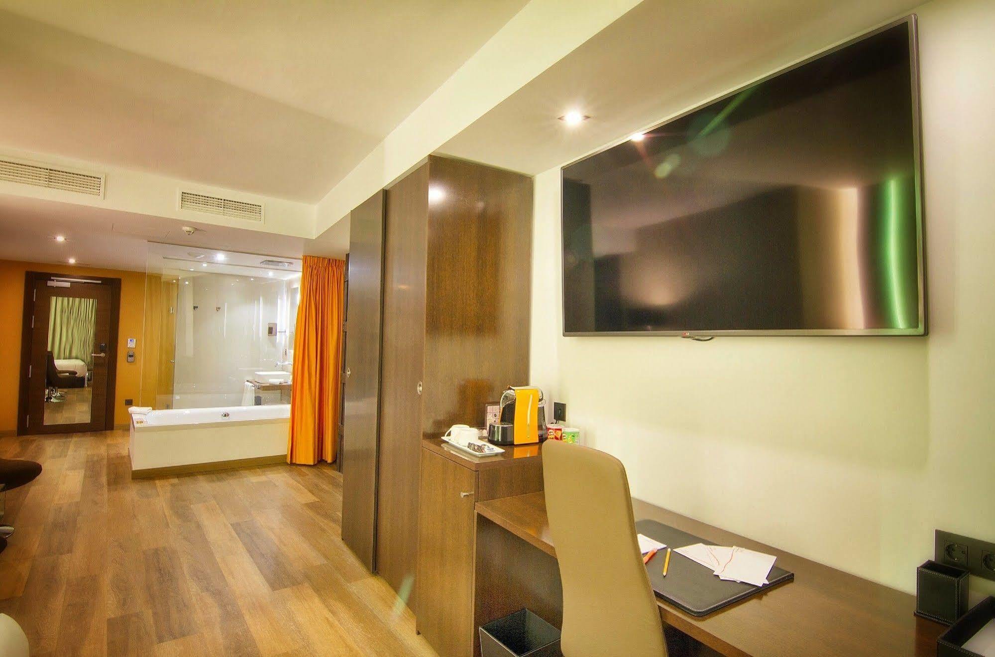 Mb Boutique Hotel - Adults Recommended Нерха Экстерьер фото